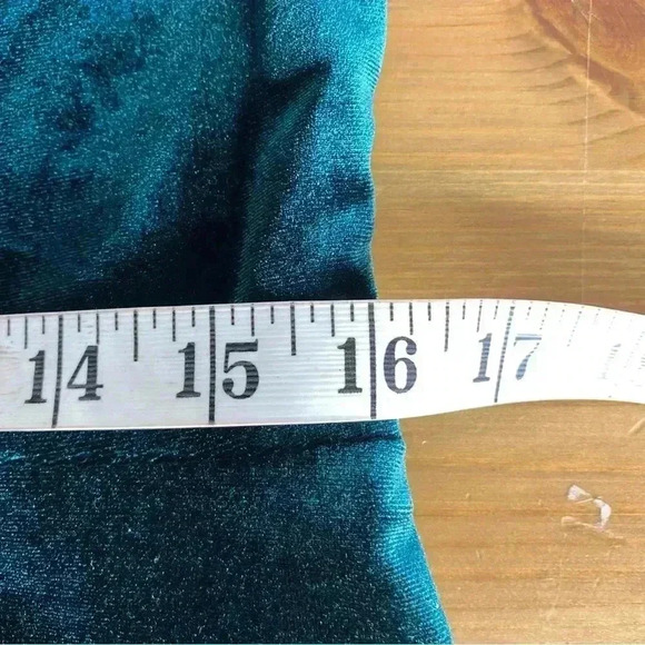Betsey Johnson Emerald Green Velvet Wrap Dress Size 14 - Picture 6 of 7